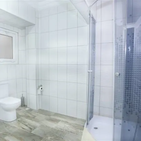 Ist House